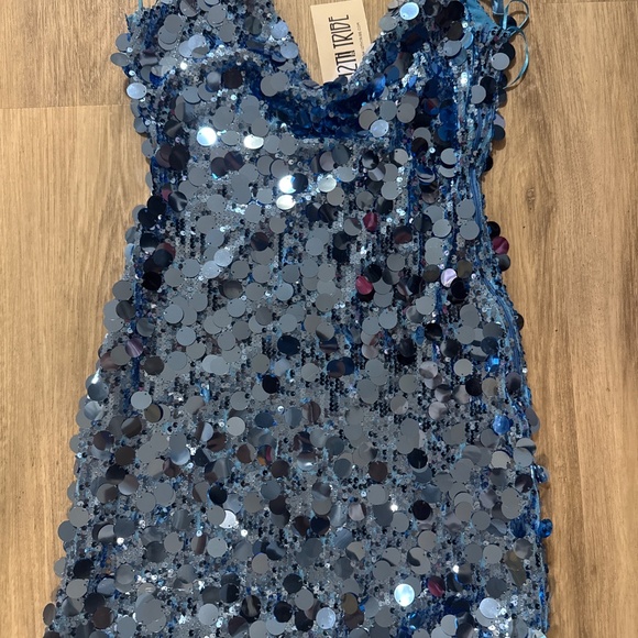 Sequin dress - Picture 3 of 4